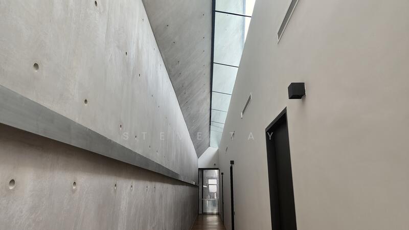 For Sale - ☆ MODERN LUXE GCB ☆ CLUNY-BOTANIC GARDENS Proximity - 1KM NYPS ☆