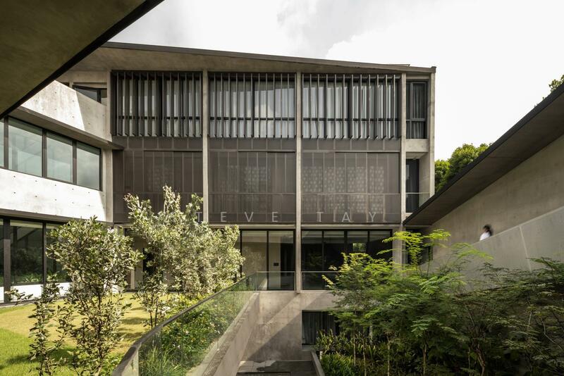 For Sale - ☆ MODERN LUXE GCB ☆ CLUNY-BOTANIC GARDENS Proximity - 1KM NYPS ☆