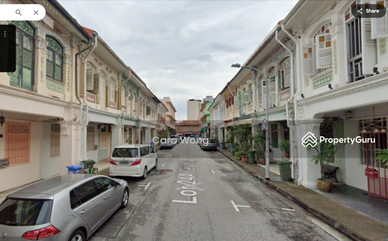 For Sale - Inter Terrace Landed Property (Ground Floor) at Jalan Molek for Sale.