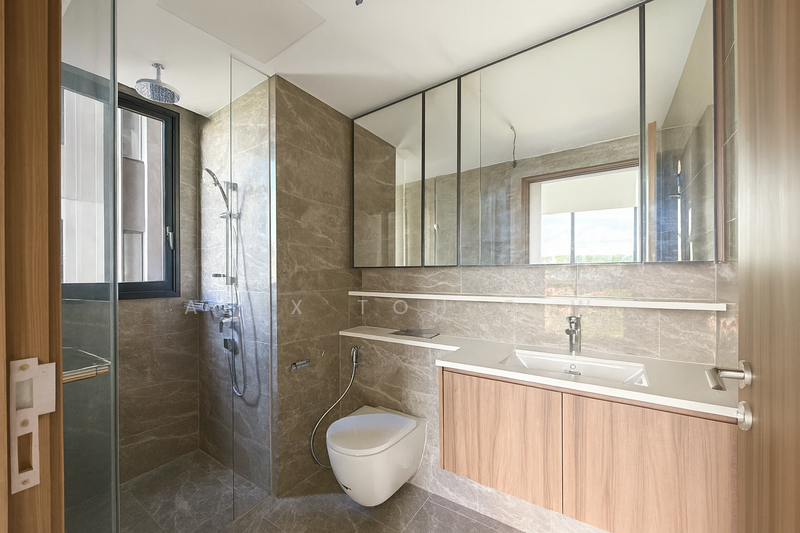 Lentor Modern, 3 Lentor Central, 3 Bedrooms, 990 sqft, Condominium For Sale, by Alex Toh C W, 25642270 - Bathroom - PropertyGuru.com.sg