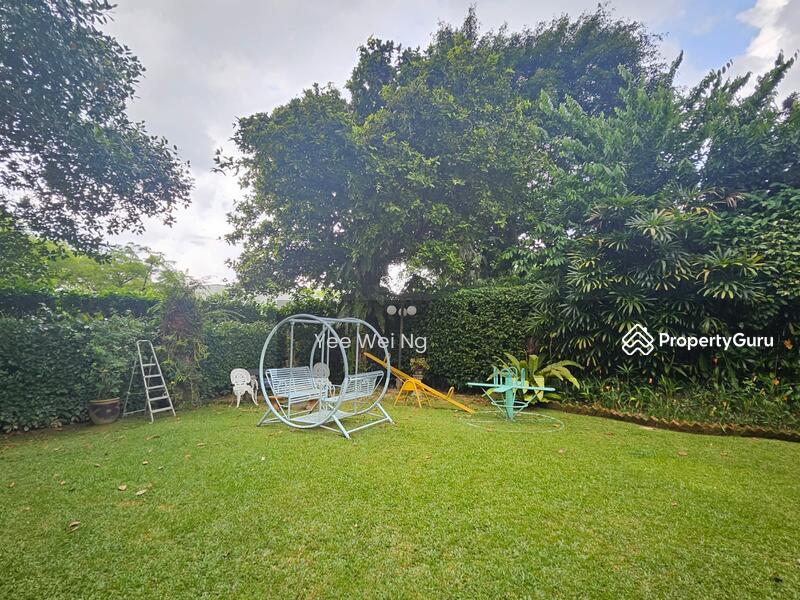 For Sale - Bin Tong Park Lovely Plot ☎️ 8321.8433