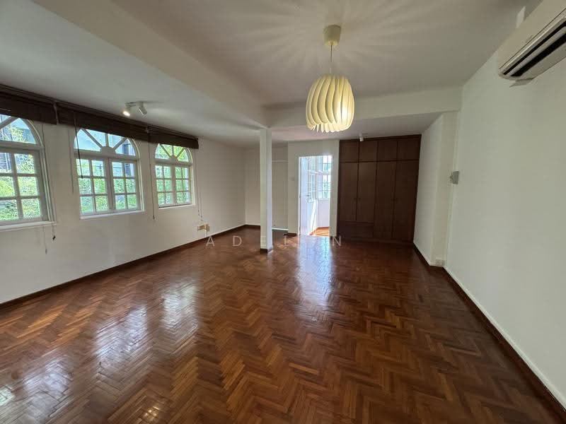 Sian Tuan Ave, Sian Tuan / Hua Guan / Binjai, Tanglin / Holland / Bukit Timah, 5 Bedrooms, 3,300 sqft, Semi-Detached House For Rent, by ADELYN YEW, 25642439 - Living Room - PropertyGuru.com.sg