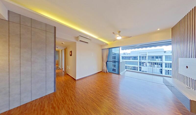 Living Dining Area