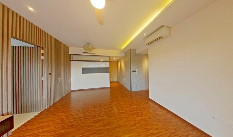 Living Dining Area