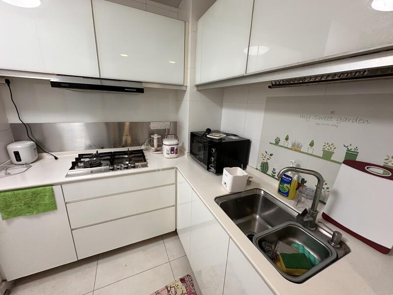 The Centris, 87 Jurong West Central 3, Room Rental, 120 sqft, Condominium For Rent, by Francis Lee, 25642631 - Kitchen - PropertyGuru.com.sg