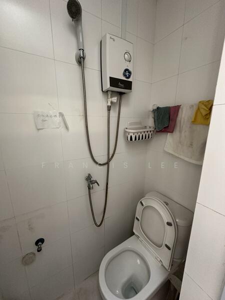 The Centris, 87 Jurong West Central 3, Room Rental, 120 sqft, Condominium For Rent, by Francis Lee, 25642631 - Bathroom - PropertyGuru.com.sg