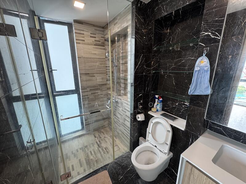 J Gateway, , 3 Bedrooms, 947 sqft, Condominium For Rent, by Ian Teo, 25642788 - PropertyGuru.com.sg