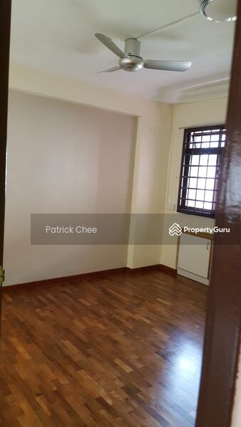 For Sale - 717 Tampines Street 72