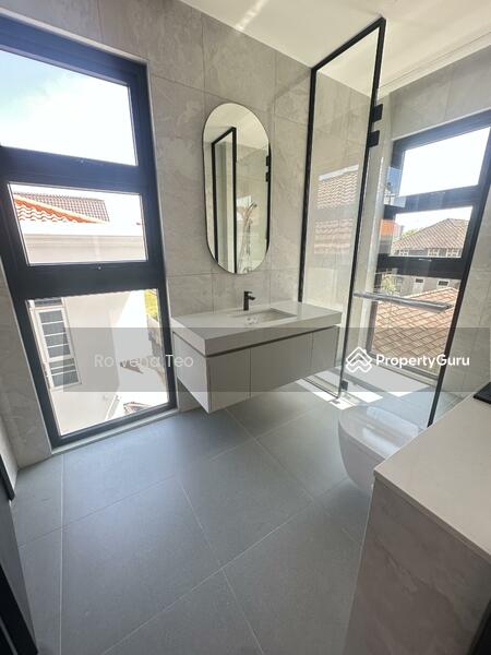 Jack & Jill bathroom 