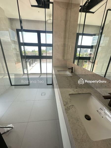 Junior Master bath