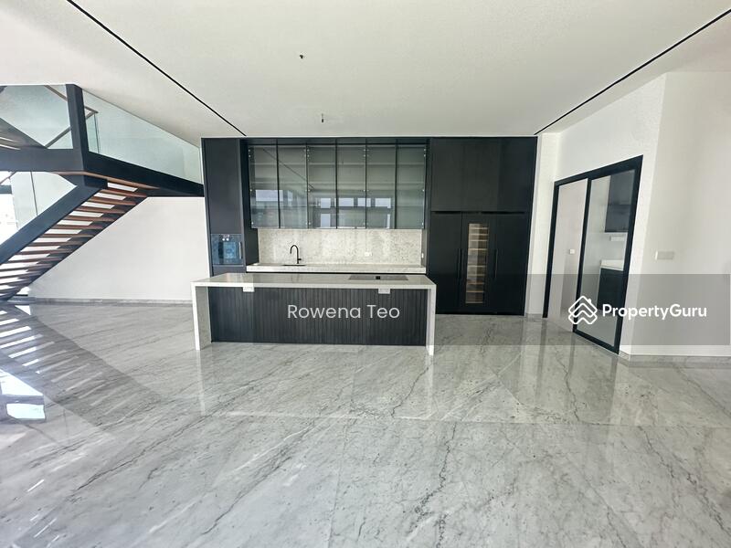 Dry Kitchen