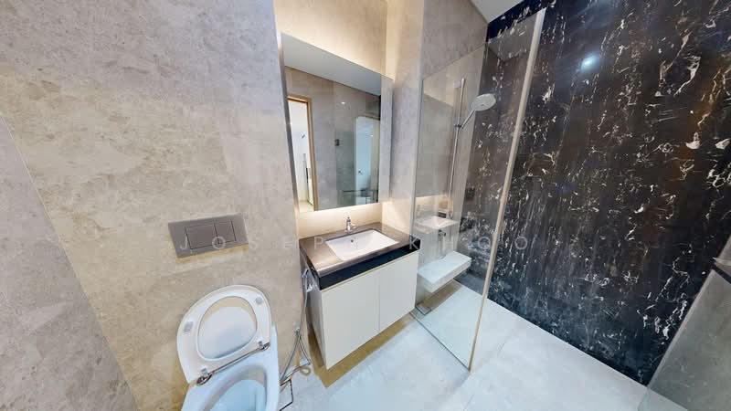 Dorsett Residences, 331 New Bridge Road, 2 Bedrooms, 689 sqft, Condominium For Rent, by Joseph Khoo, 25643067 - Master Bathroom - PropertyGuru.com.sg