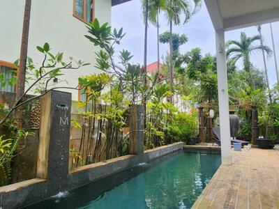 For Sale - ⭐Possibly the BEST BUY Bungalow✅Chinoiserie X Balinese Resort HOME✅Renovate or Rebuild, YOUR choice