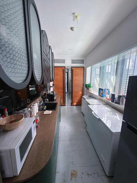 Keong Saik Road, , 1,000 sqft, Office For Rent, by Damien Ong, 25643228 - Kitchen - CommercialGuru.com.sg