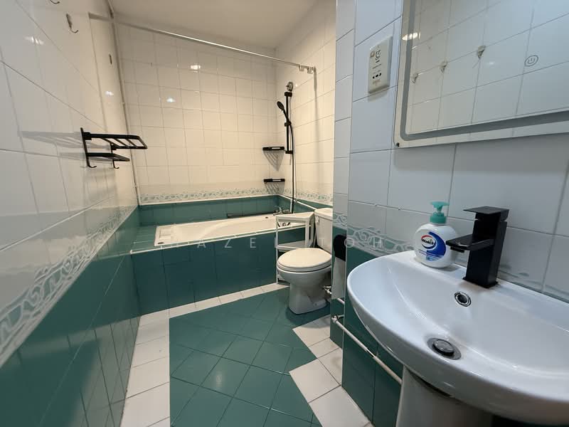 Elizabeth Tower, 12 Mount Elizabeth, Room Rental, 230 sqft, Condominium For Rent, by Hazel Toh, 25643420 - Bathroom 2 - PropertyGuru.com.sg