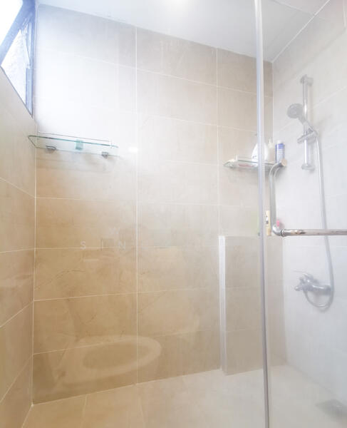 Common Toilet and Bathroom No.1