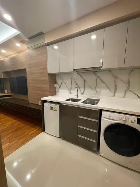Twin Fountains, 11 Woodlands Avenue 6, Room Rental, 250 sqft, Executive Condominium For Rent, by Eric Lee, 25643931 - PropertyGuru.com.sg