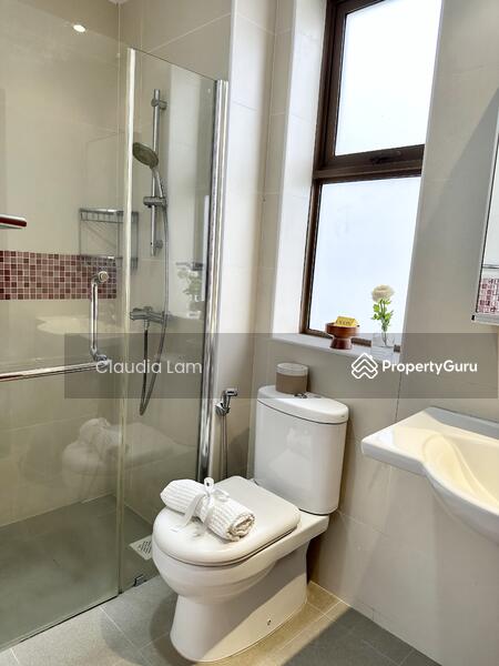Common Bathroom 