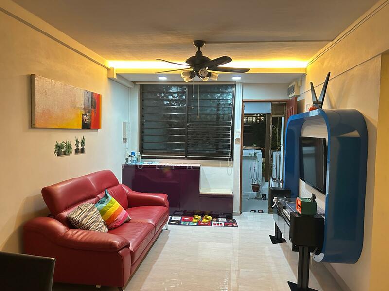 372 Bukit Batok Street 31, 372 Bukit Batok Street 31, 2 Bedrooms, 721 sqft, HDB Flat For Rent, by Julia Lee, 25643967 - Living Room - PropertyGuru.com.sg