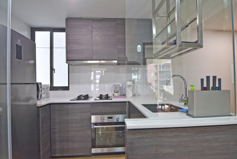 Sims Urban Oasis, 10 Sims Drive, 2 Bedrooms, 710 sqft, Condominium For Rent, by Ong Yu Rong, 25644342 - Kitchen - PropertyGuru.com.sg