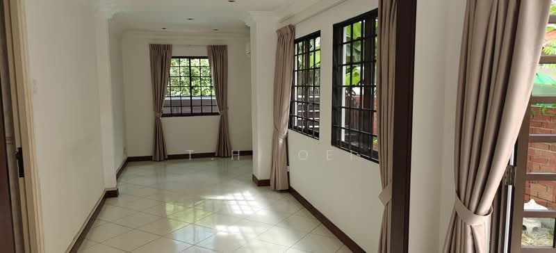 Namly Avenue, , 4 Bedrooms, 2,800 sqft, Semi-Detached House For Rent, by T.H. Oei, 2908834 - PropertyGuru.com.sg