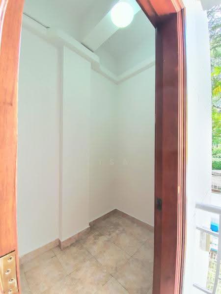 Pinetree Condo, 28 Balmoral park, Tanglin / Holland / Bukit Timah, 3 Bedrooms, 1,173 sqft, Condominium For Rent, by Lisa Tan, 2967541 - Interior - PropertyGuru.com.sg
