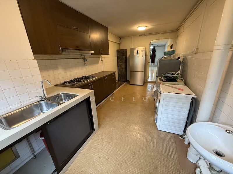 For Rent - 305 Clementi Avenue 4