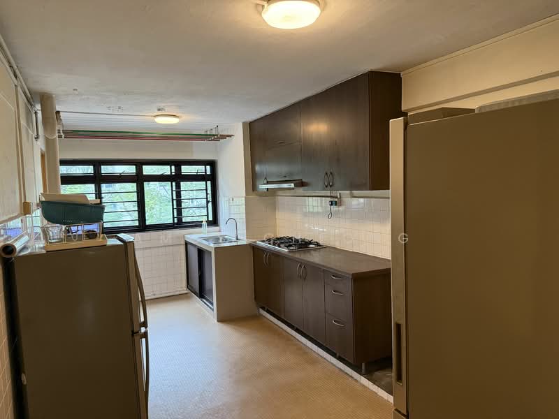 305 Clementi Avenue 4, 305 Clementi Avenue 4, 2 Bedrooms, 882 sqft, HDB Flat For Rent, by Amos Cheong, 3324371 - PropertyGuru.com.sg