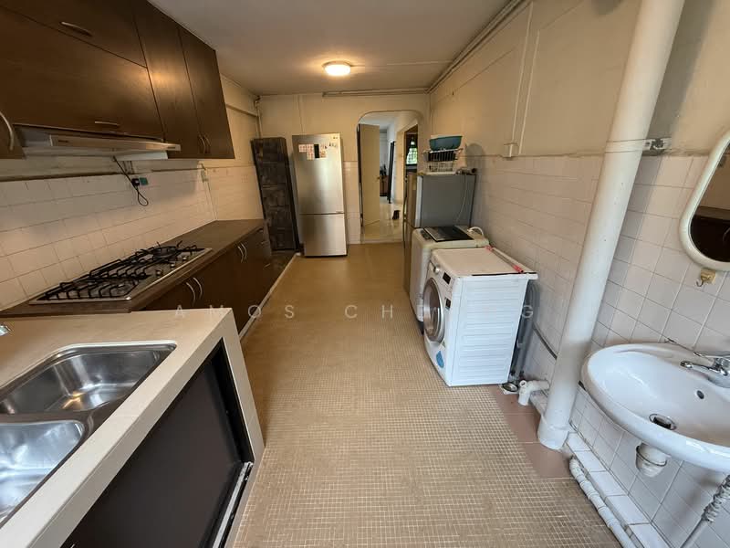 305 Clementi Avenue 4, 305 Clementi Avenue 4, 2 Bedrooms, 882 sqft, HDB Flat For Rent, by Amos Cheong, 3324371 - PropertyGuru.com.sg