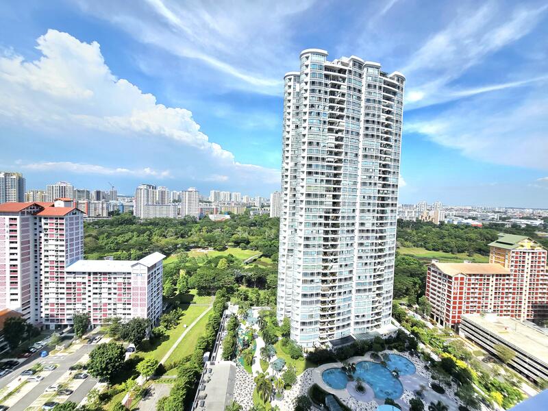 For Rent - Clover By The Park