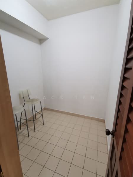 Carissa Park Condo, 2 Flora Drive, 3 Bedrooms, 1,324 sqft, Condominium For Rent, by Jack Tan, 3520100 - PropertyGuru.com.sg