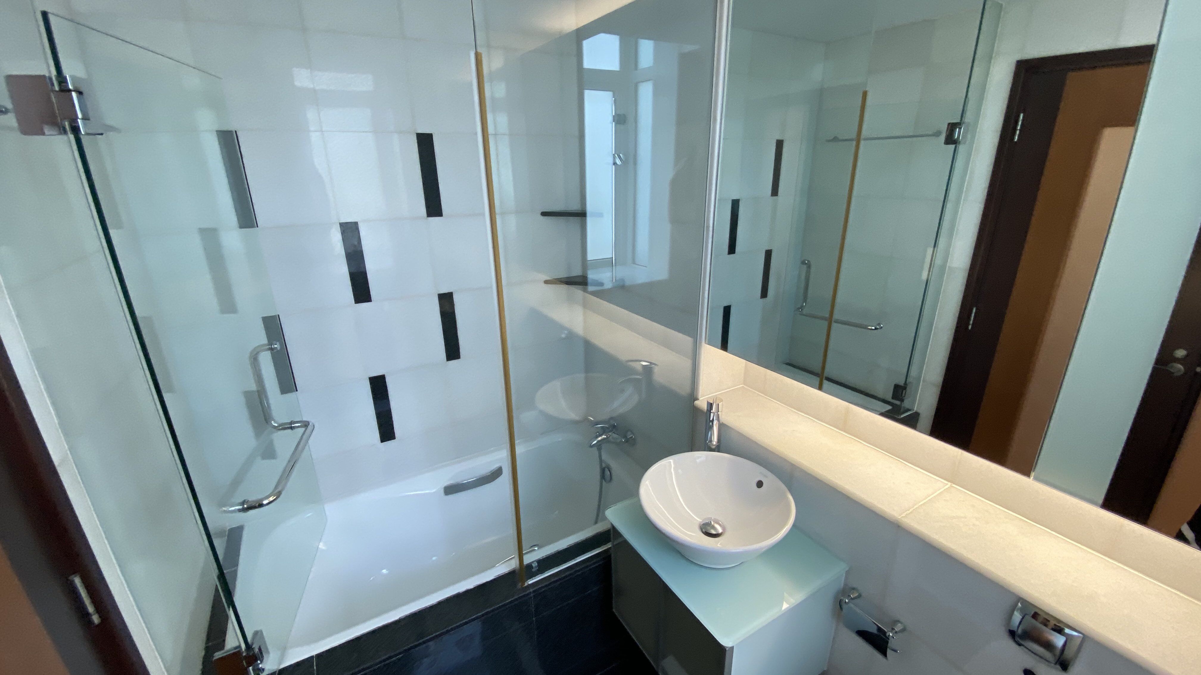 For Rent - Robertson 100