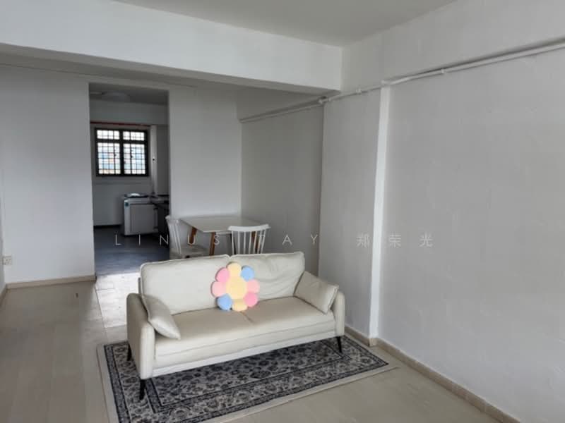 Bright & Breezy Living! 