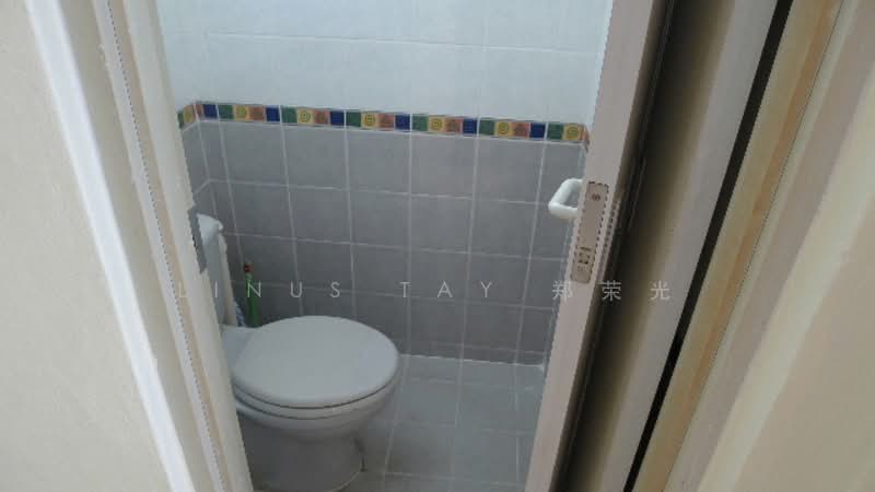 For Rent - 208 Boon Lay Place