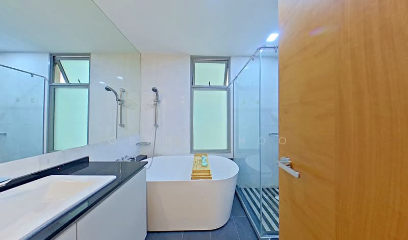 The Serenade @ Holland, 371 Holland Road, 3 Bedrooms, 1,152 sqft, Condominium For Rent, by Gerry Choo, 4083967 - Master Bathroom - PropertyGuru.com.sg