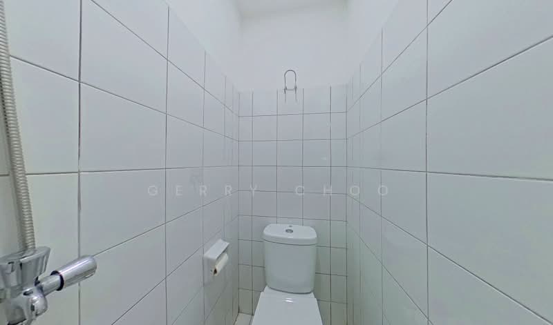 The Serenade @ Holland, 371 Holland Road, 3 Bedrooms, 1,152 sqft, Condominium For Rent, by Gerry Choo, 4083967 - Third Bathroom - PropertyGuru.com.sg