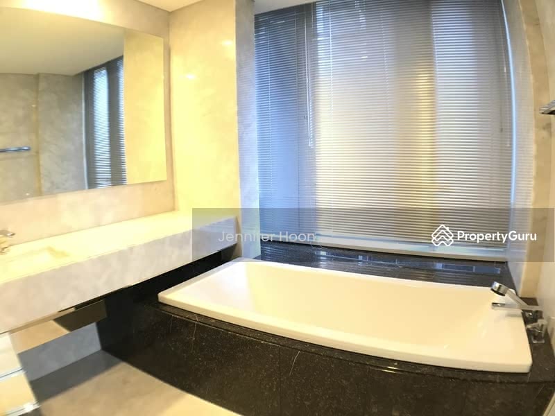 St. Regis Residences Singapore, 33 Tanglin Road, Tanglin / Holland / Bukit Timah, 4 Bedrooms, 1,959 sqft, Apartment For Rent, by Jennifer Hoon, 4202742 - Master Bathroom - PropertyGuru.com.sg