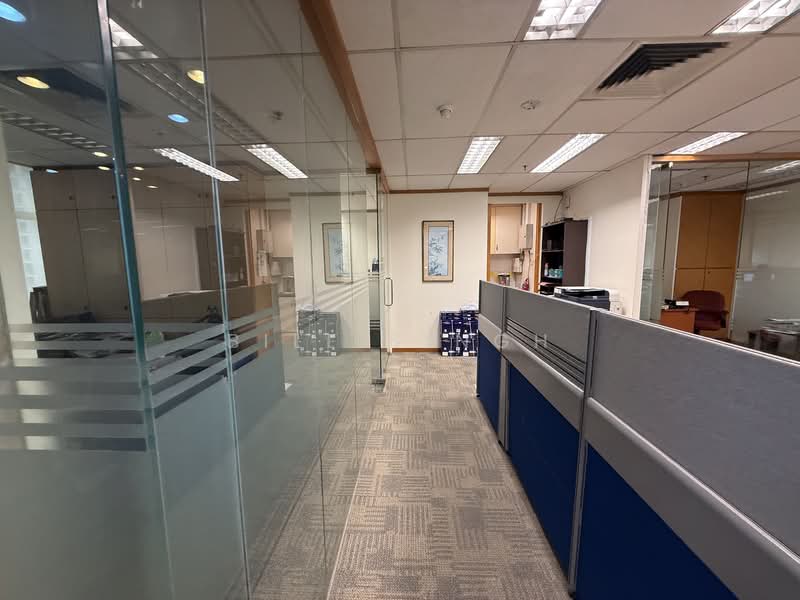 Peninsula Plaza, 111 North Bridge Road, 1,776 sqft, Office For Rent, by Bill Singh, 4288955 - CommercialGuru.com.sg