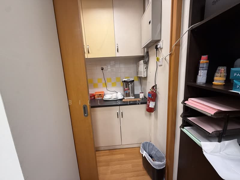 Peninsula Plaza, 111 North Bridge Road, 1,776 sqft, Office For Rent, by Bill Singh, 4288955 - CommercialGuru.com.sg