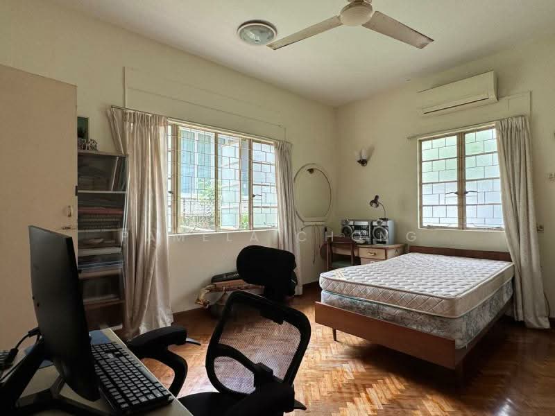 STUNNING ELEVATED PLOT FOR REBUILD⭐️ PERFECT DIMENSIONS ⭐️CHESTNUT GCBA ☎️PAM 90228600, Chestnut / Dairy Farm, 3 Bedrooms, 1,600 sqft, Detached House For Sale, by Pamela Chong, 4514702 - PropertyGuru.com.sg