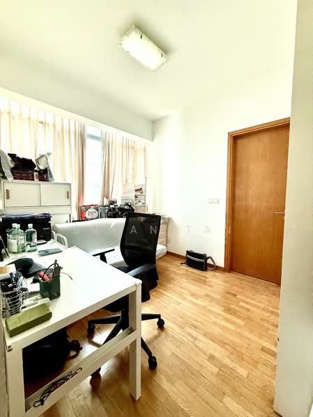 Oasis Garden, 51 Jalan Bunga Rampai, 4 Bedrooms, 1,475 sqft, Condominium For Rent, by Bryan Tan, 4632038 - PropertyGuru.com.sg