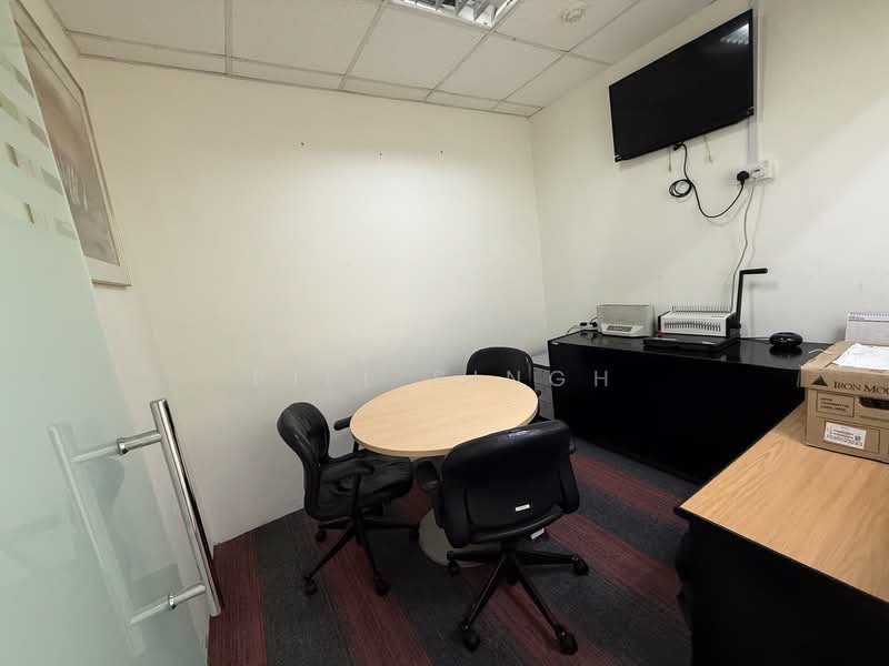 Peninsula Plaza, 111 North Bridge Road, City Hall / Clarke Quay, 1,776 sqft, Office For Rent, by Bill Singh, 4639178 - CommercialGuru.com.sg
