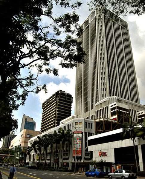 Peninsula Plaza, 111 North Bridge Road, City Hall / Clarke Quay, 1,776 sqft, Office For Rent, by Bill Singh, 4639178 - CommercialGuru.com.sg