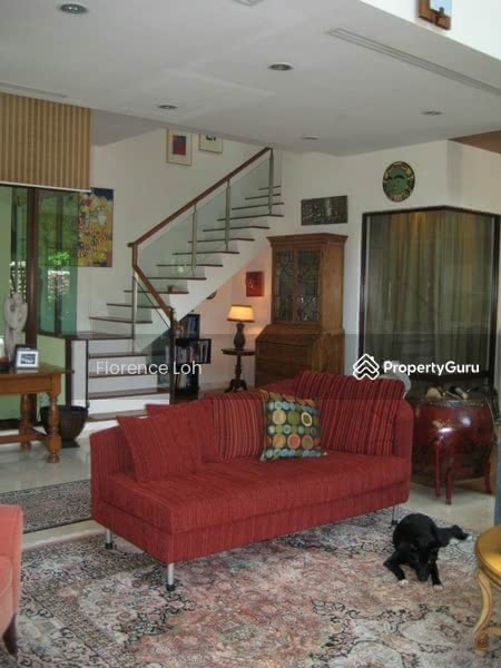 stairway to 1st level