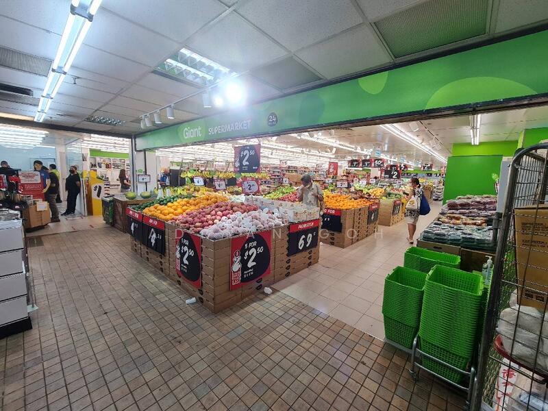 Beauty World Centre Giant