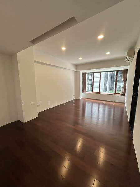 Nomu, 20 Handy Road, 2 Bedrooms, 936 sqft, Apartment For Sale, by Caprice Ling, 500000148 - Living Room - PropertyGuru.com.sg