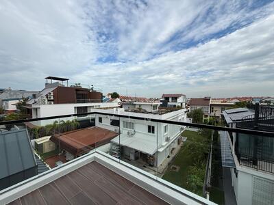 For Sale - ⭐⭐LANDED7772 BRAND NEW CORNER TERRACE OPPOSITE PARK AND NEAR MRT