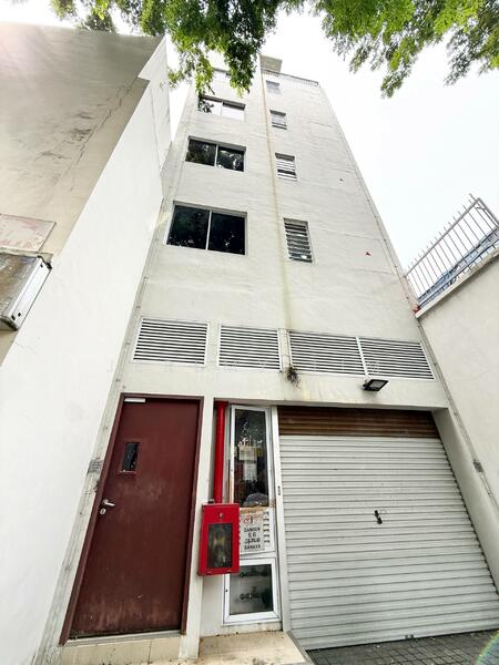 ♦️ Prime 5 Storey FULL Shophouse for Lease - 586 Serangoon Road, Full 5 Floor Built up Shophouse for LEASE!, 5,998 sqft, Shop / Shophouse For Rent, by Jeremy Lim, 500000276 - Exterior - CommercialGuru.com.sg