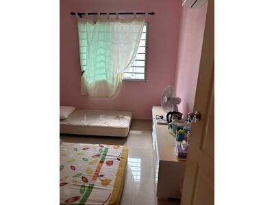 For Rent - 296B Compassvale Crescent