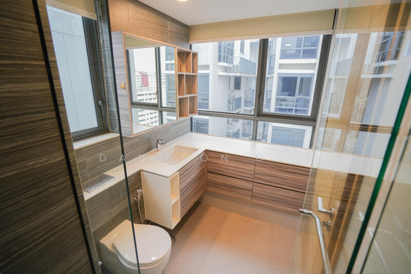 Huge Master Bathroom